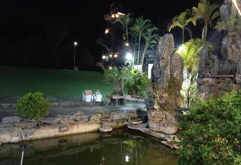 هتل Khu Nghỉ Dưỡng Good Time