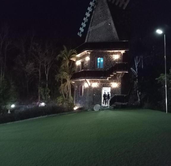 هتل Khu Nghỉ Dưỡng Good Time