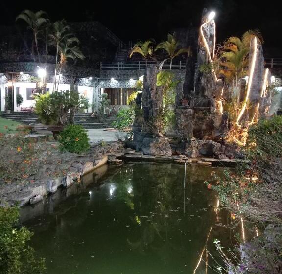 هتل Khu Nghỉ Dưỡng Good Time