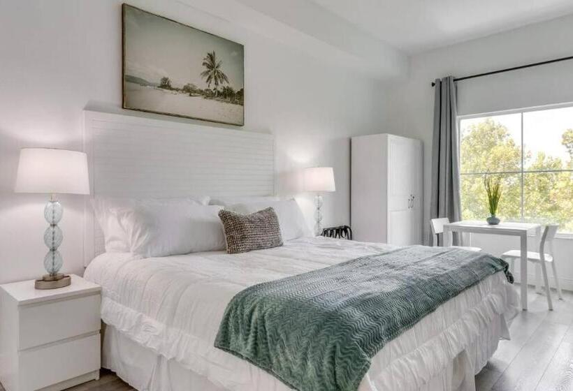 فندق King Bed Studio Free Shuttle