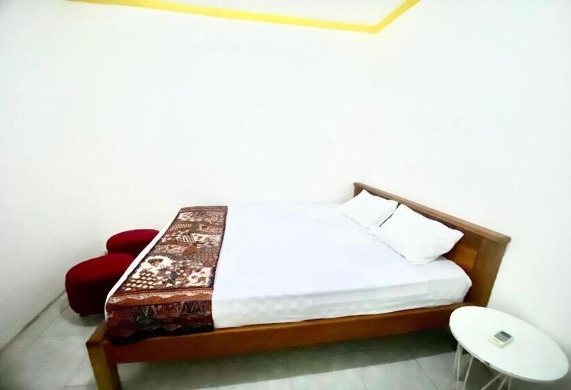 酒店 Oyo 93817 Vera Guesthouse