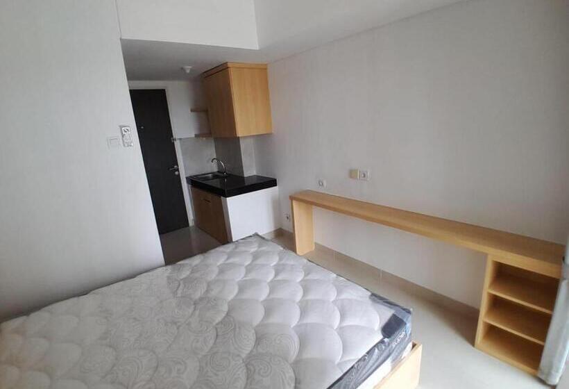 בית מלון כפרי Oyo 93826 Cprc Inn Serpong