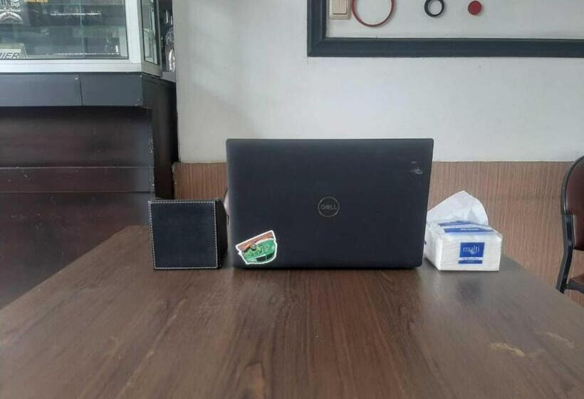 בית מלון כפרי Oyo 93860 Wonosobo Bunkbed