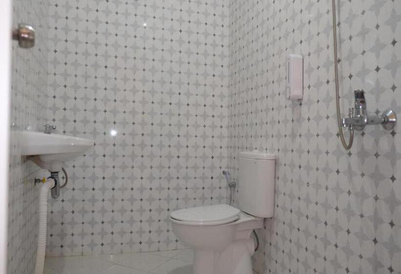 בית מלון כפרי Oyo 93860 Wonosobo Bunkbed