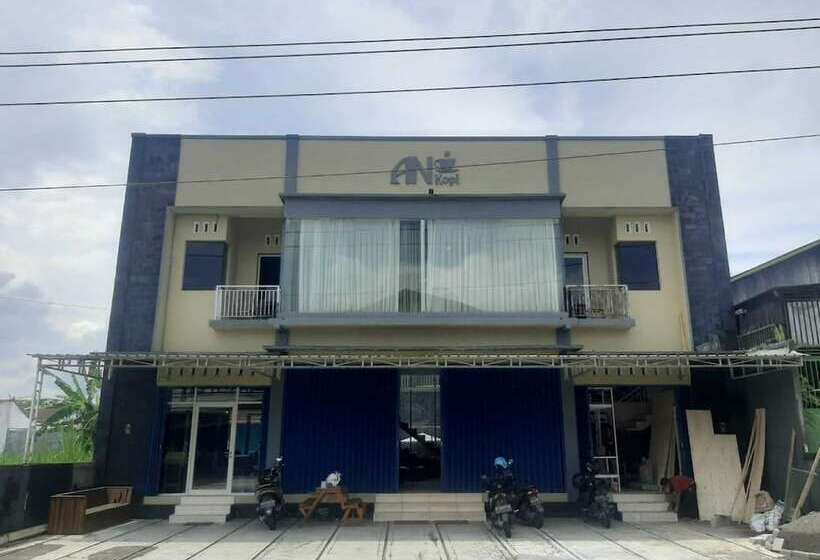 Отель Oyo 93860 Wonosobo Bunkbed