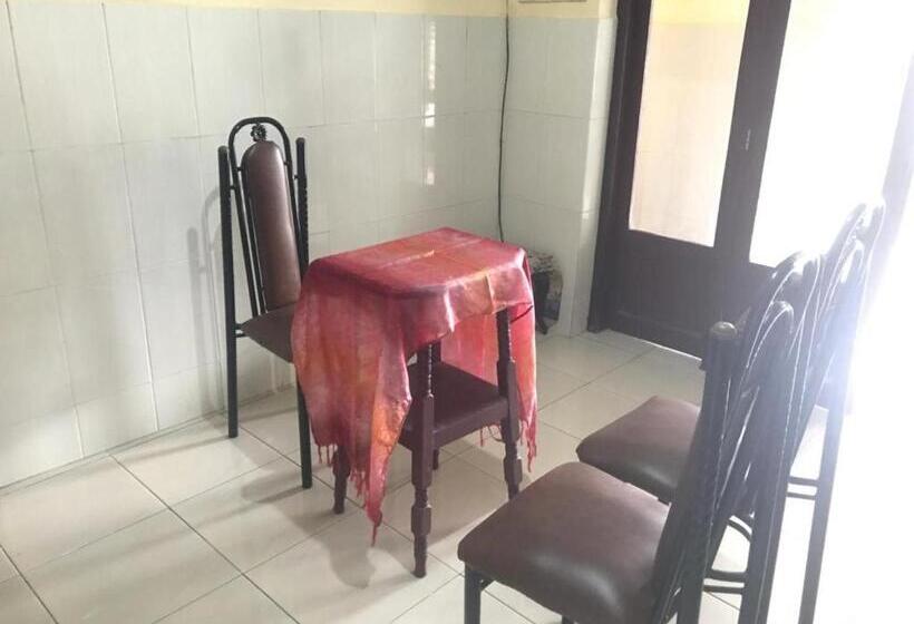 호텔 Oyo 93864 Wisma Gading Syriah