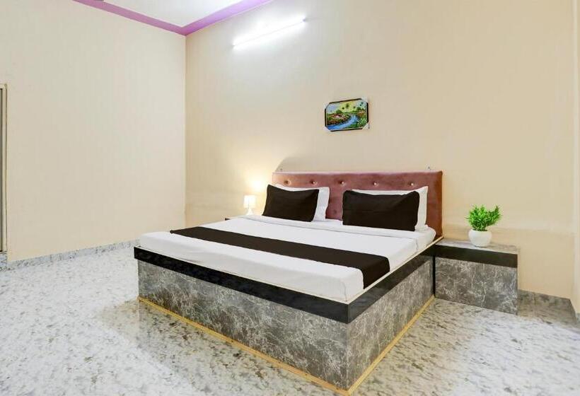 호텔 Oyo Flagship Moon S.e.z