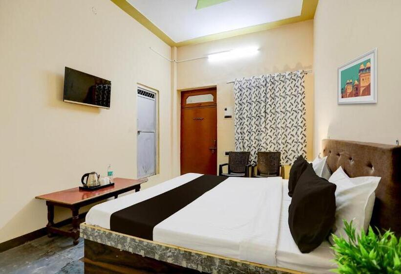 호텔 Oyo Flagship Moon S.e.z