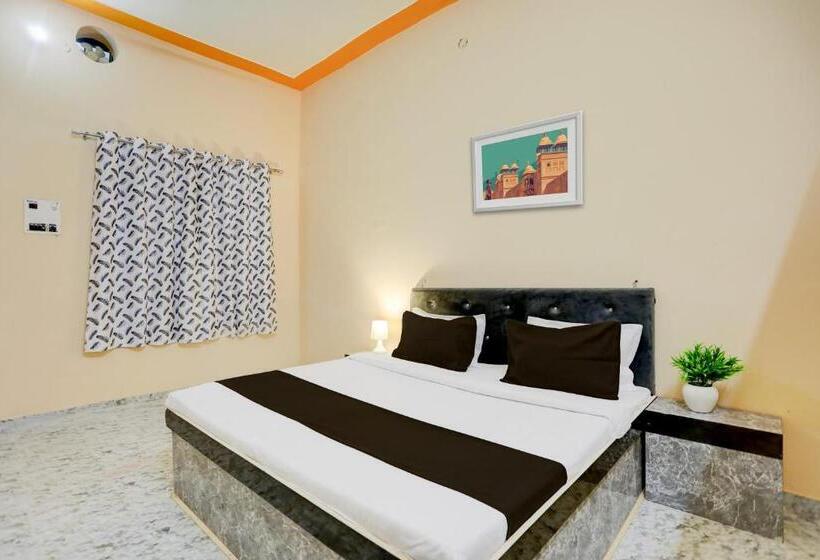 فندق Oyo Flagship Moon S.e.z