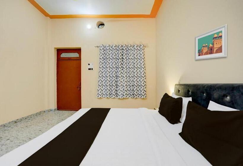 فندق Oyo Flagship Moon S.e.z