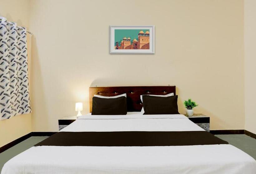 فندق Oyo Flagship Moon S.e.z