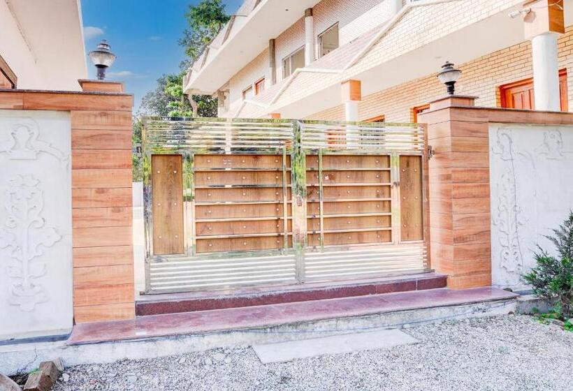 ホテル Oyo Premier Jim Corbett Home Stay