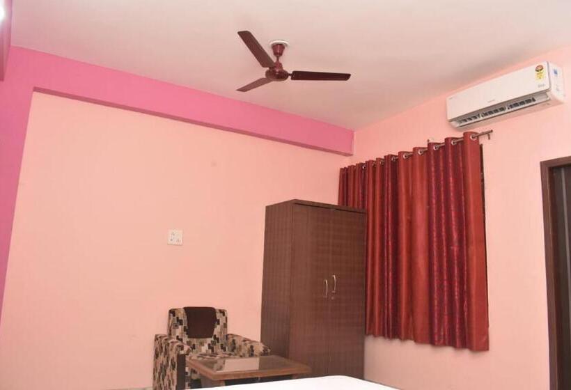 בית מלון כפרי Pushp Vatika