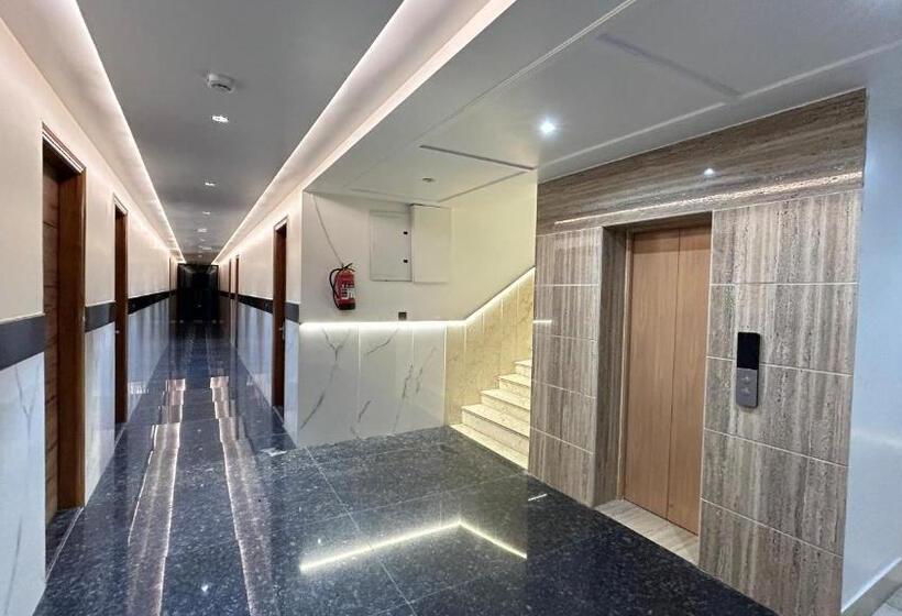 호텔 Raksha Suites & Banquet Greater Noida