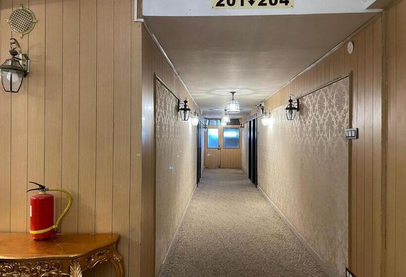 בית מלון כפרי Rnr The Luxury Suits Lodging & Restaurant