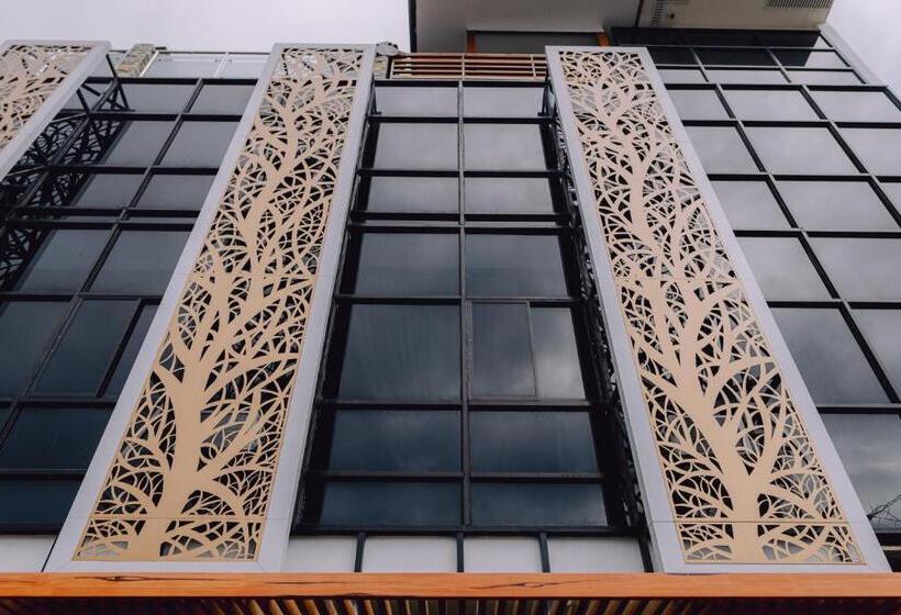 هتل Shine Boutique