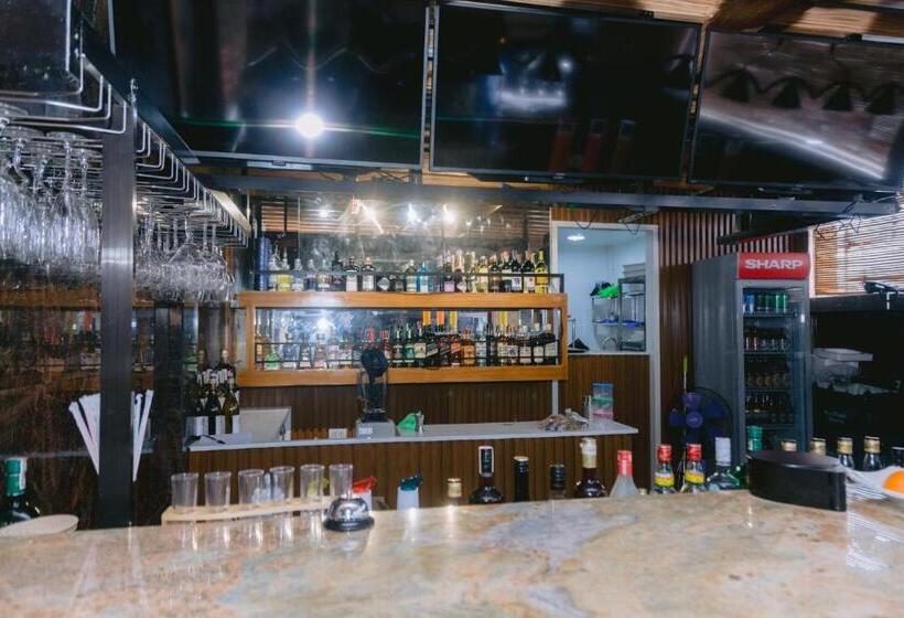 هتل Shine Boutique