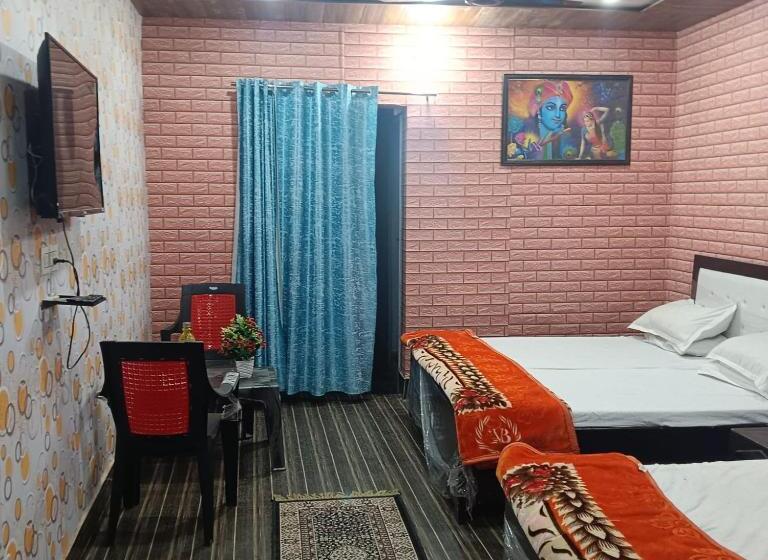 Отель Somnath Residency Radhe Nikunj