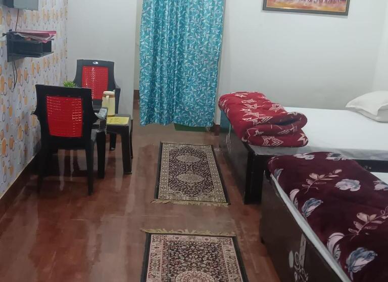 Отель Somnath Residency Radhe Nikunj