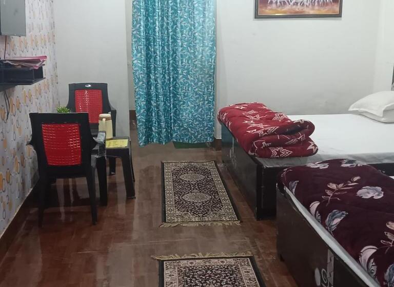 Отель Somnath Residency Radhe Nikunj