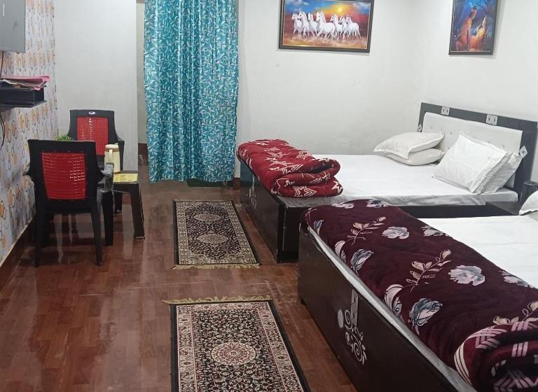 Отель Somnath Residency Radhe Nikunj