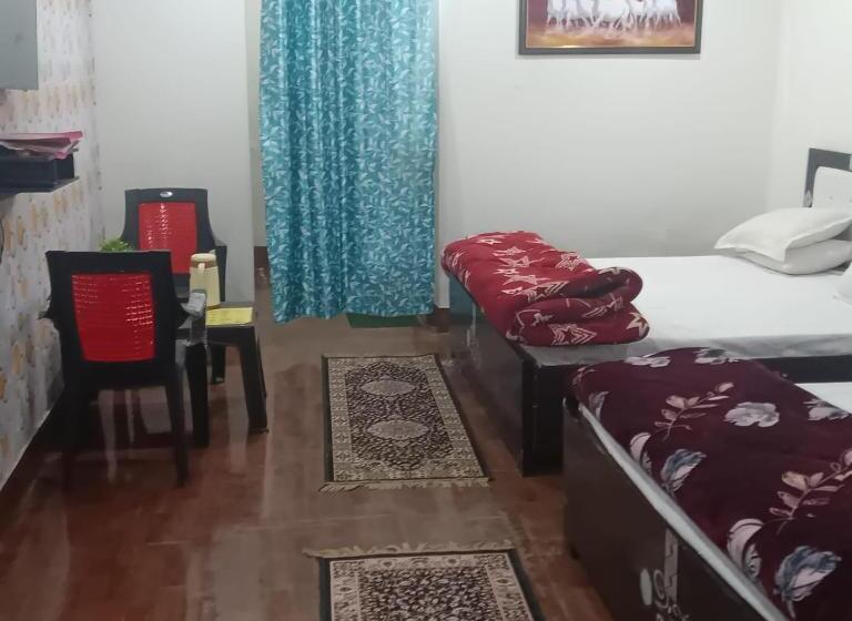 Отель Somnath Residency Radhe Nikunj