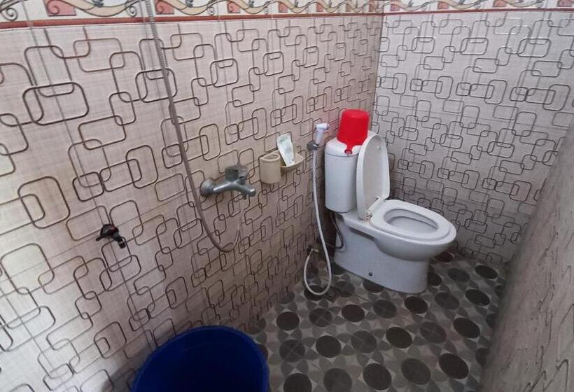 酒店 Spot On 93819 Homestay Shinta Syariah