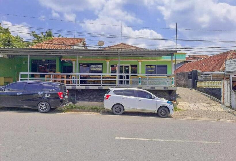 فندق Spot On 93840 Guest House Amanda Syariah