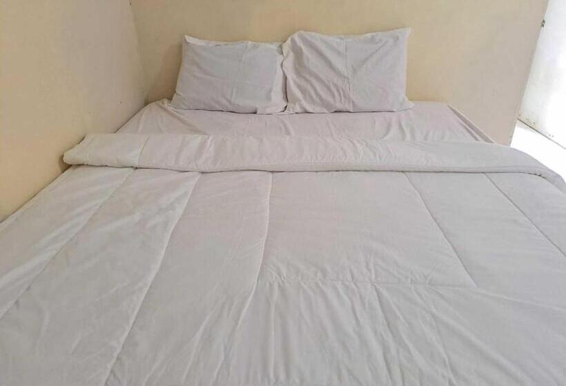 فندق Spot On 93840 Guest House Amanda Syariah