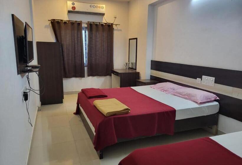 ホテル Suja Krishna Residency