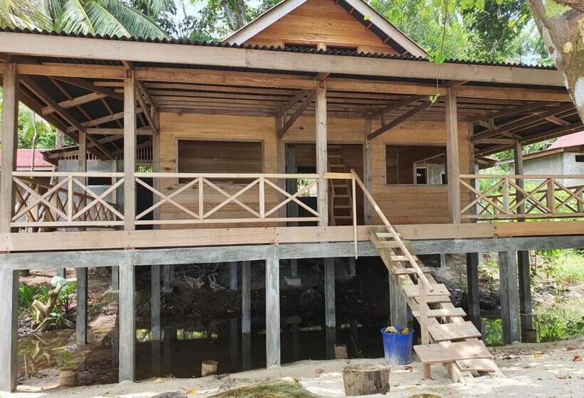 호텔 Sunset Surfing Villas Mentawai