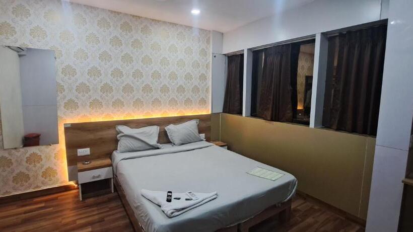 ホテル Tan Square Inn Lodge