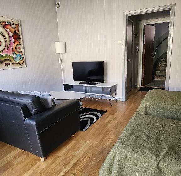 Live And Stay Lagerbring