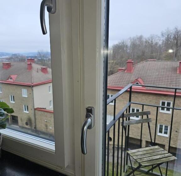 Live And Stay Lagerbring