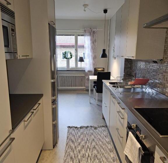 Live And Stay Lagerbring