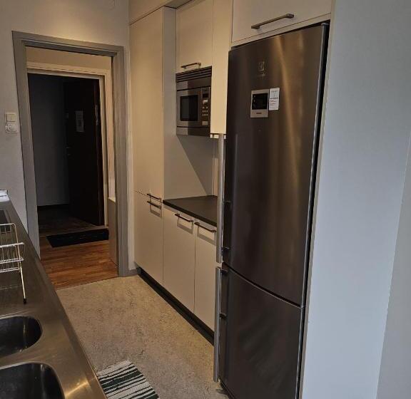 Live And Stay Lagerbring