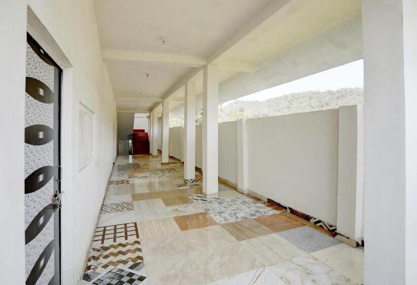 Oyo Flagship Hotel Dimna Lake