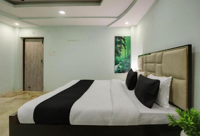 Oyo Flagship Hotel R G Grand