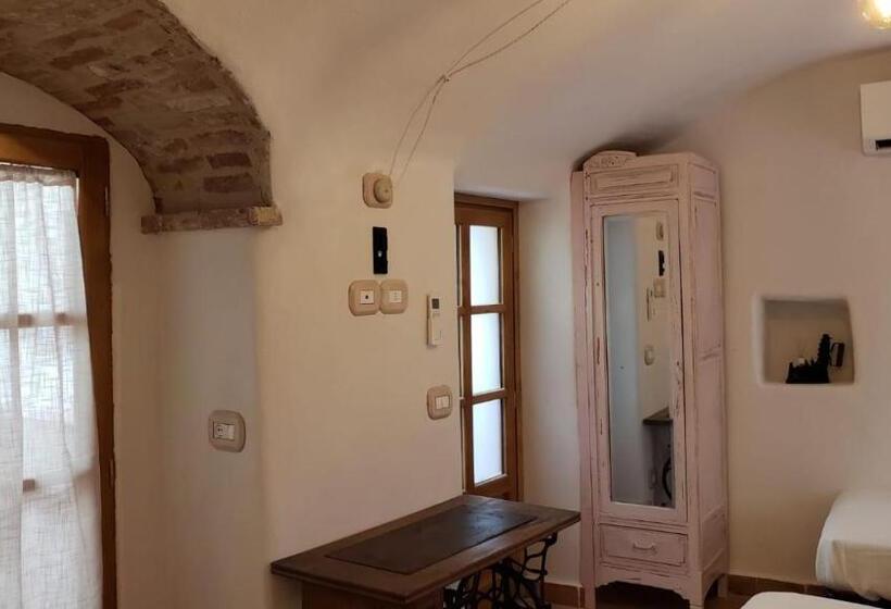 פנסיון A Burgâ Du Muntin