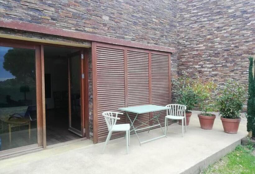 Пансион Cap De Creus : Bungalow, Jardin Y Vista Al Mar