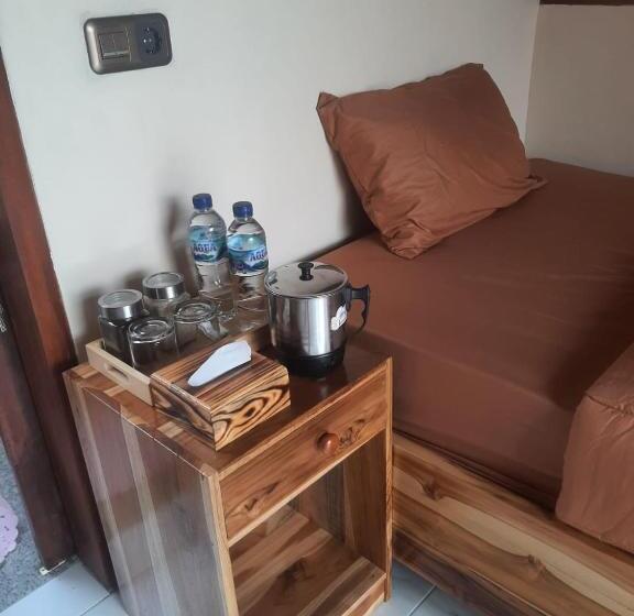 بنسيون Carasti Bungalows