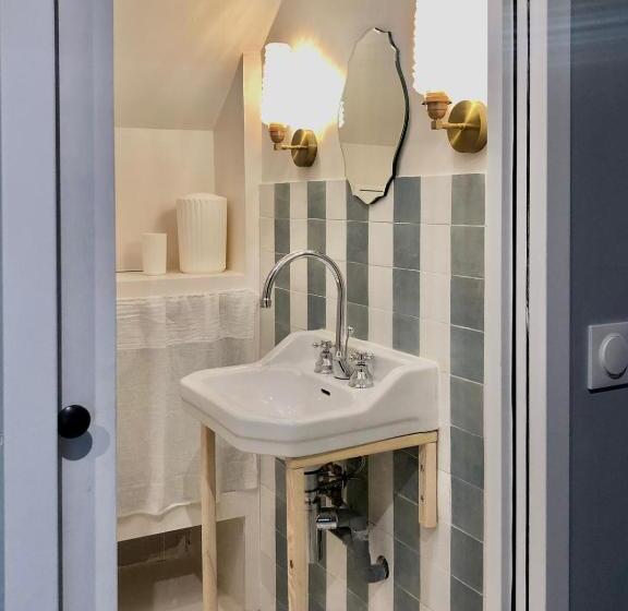 Пансион La Mini Maison Des Bords De Seine