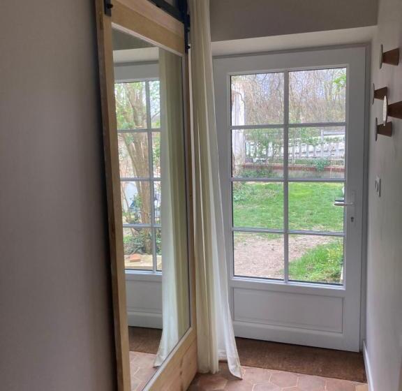 Пансион La Mini Maison Des Bords De Seine