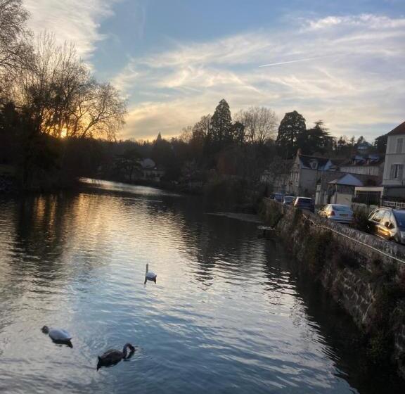 Пансион La Mini Maison Des Bords De Seine