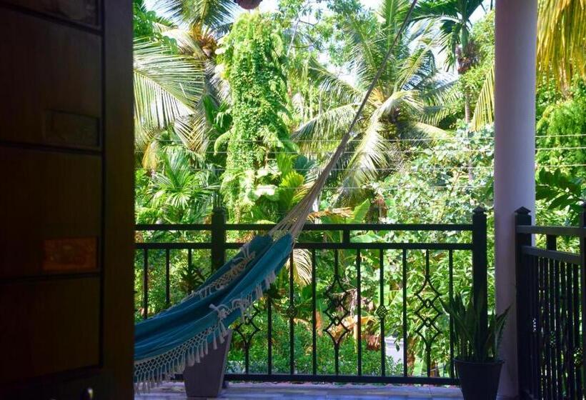 펜션 Lighthouse Villa Koggala