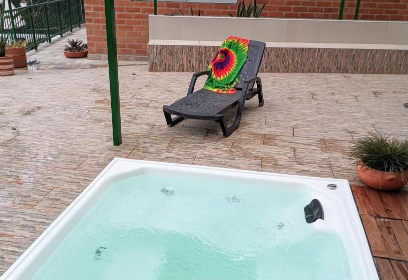 פנסיון Paradise In Envigado