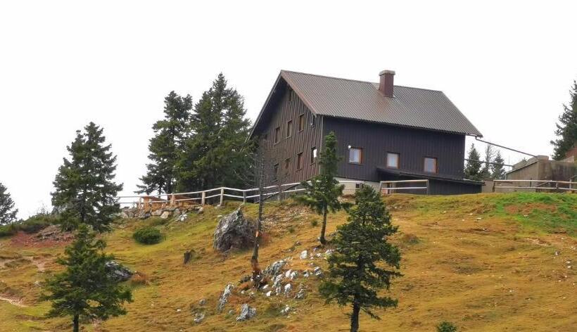 پانسیون črnuški Dom Na Mali Planini