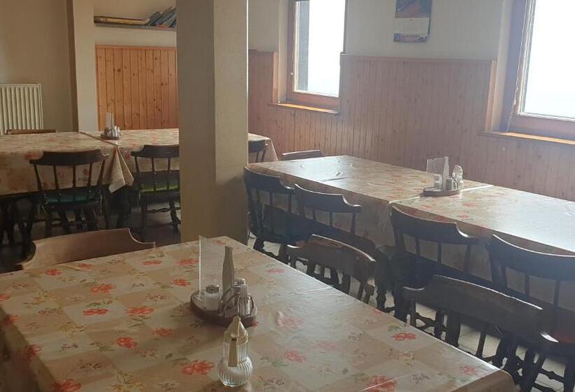 پانسیون črnuški Dom Na Mali Planini