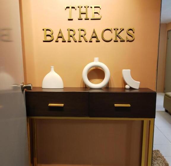 پانسیون The Barracks Staycation