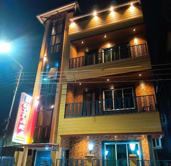 ペンション O Uttara Residency